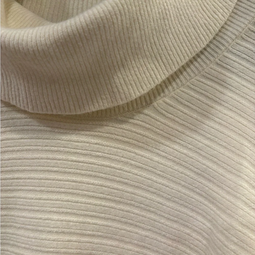Moth by Anthropologie $98 Ivory Ribbed Cowl Neck Sweater M EUC Rayon Blend